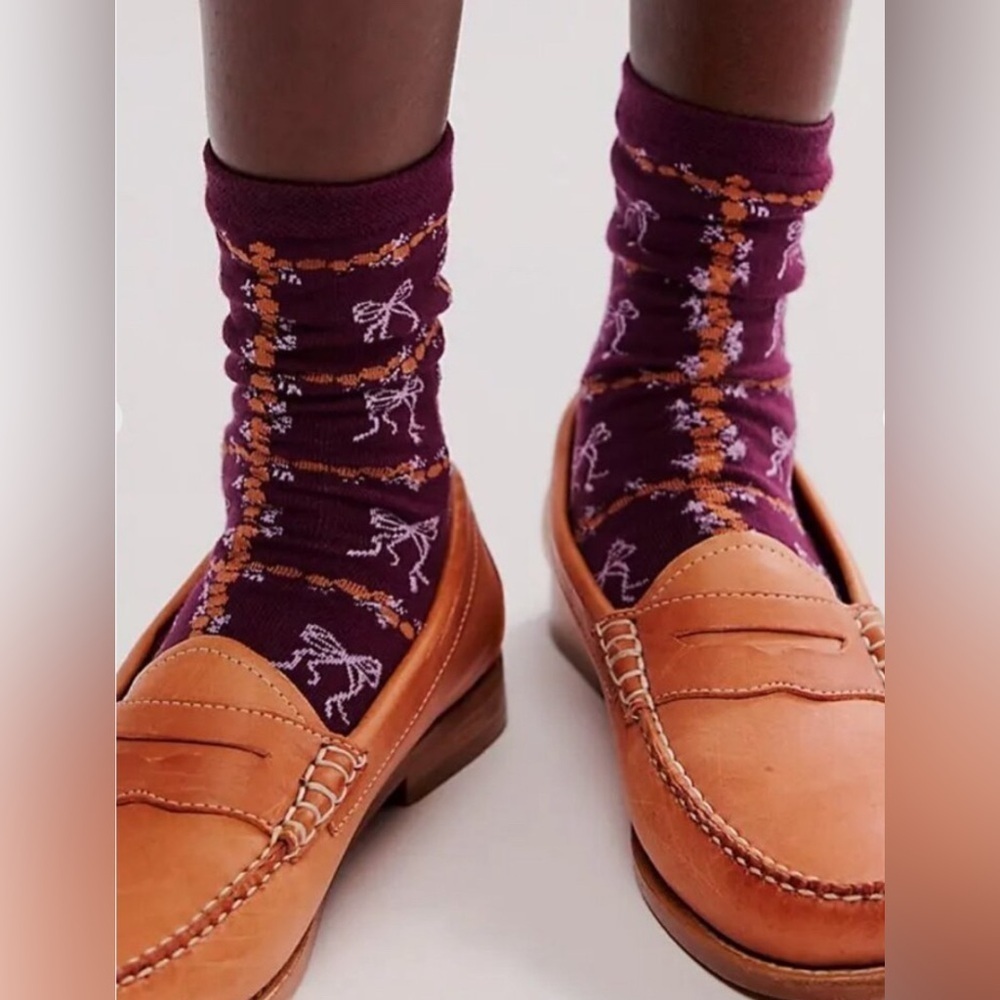 NWT Free People Tie A Bow Ankle Socks in Raspberry Ice
